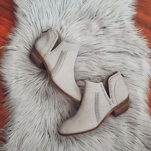 Vince Camuto Presita Bootie